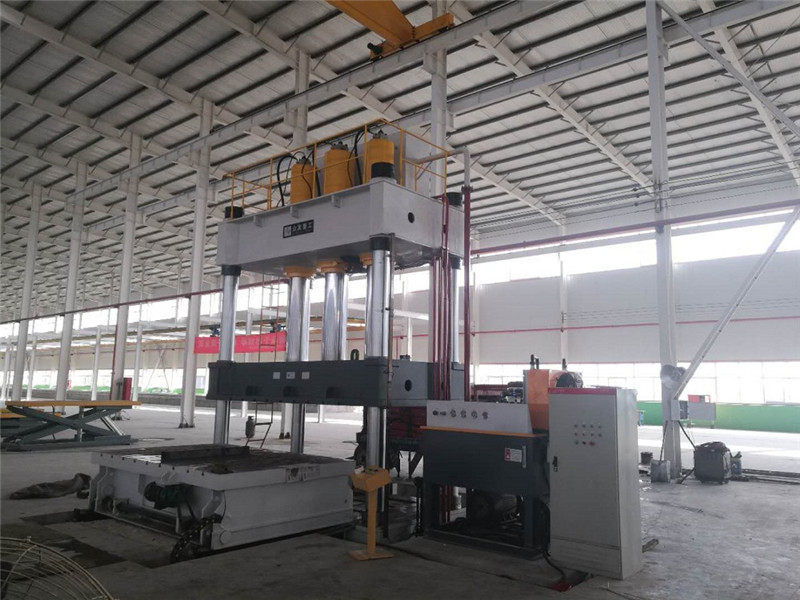 800噸三梁四柱三缸移動(dòng)工作臺液壓墊液壓機(jī)