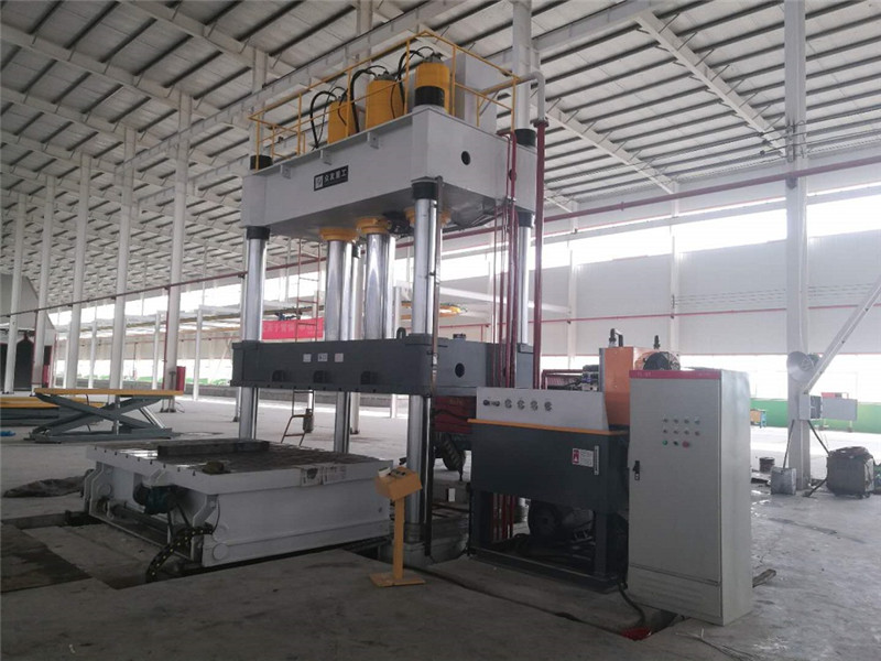 800噸三梁四柱三缸移動(dòng)工作臺液壓墊液壓機(jī)