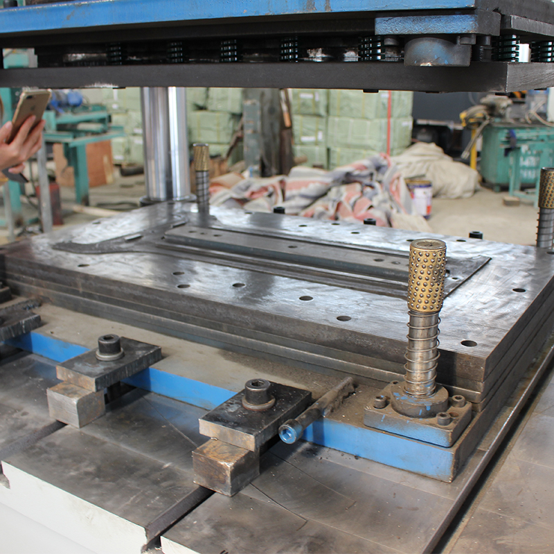 315噸縫紉機腿成型液壓機