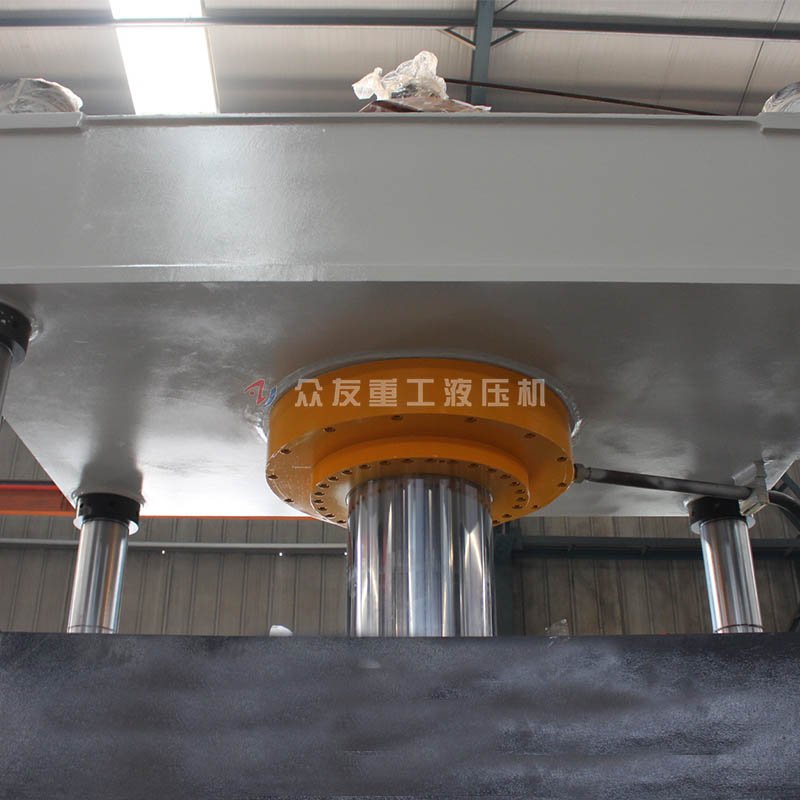 600噸四柱硅酸蓋板液壓機