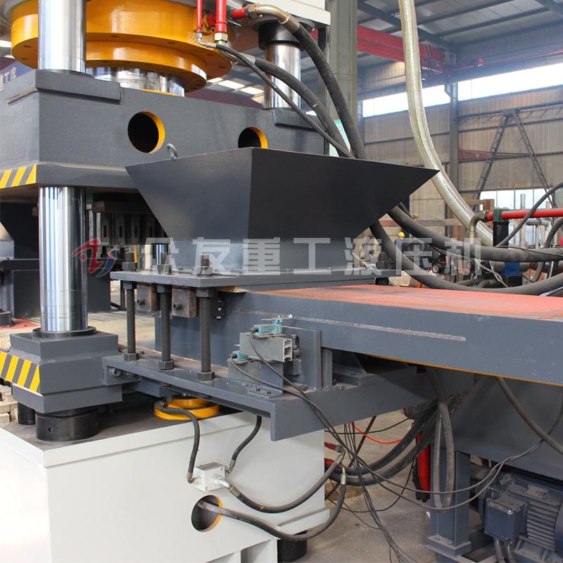 630噸魚餌壓塊油壓機