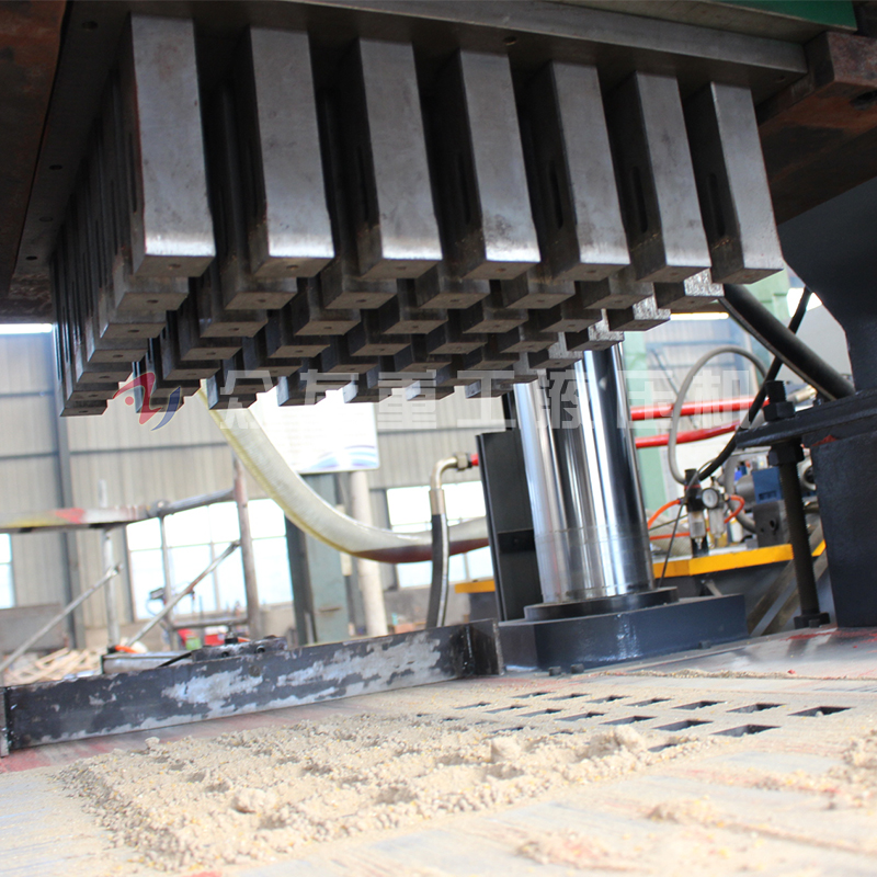 630噸魚餌壓塊油壓機