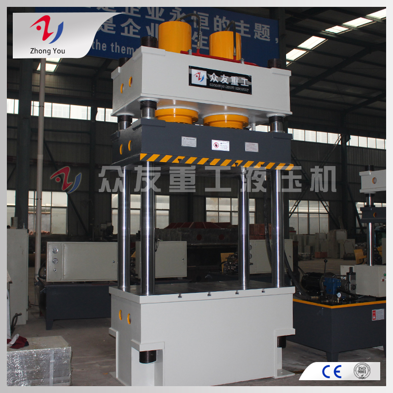 四柱油壓機(jī)生產(chǎn)廠家解答油壓機(jī)運(yùn)行緩慢怎么辦？