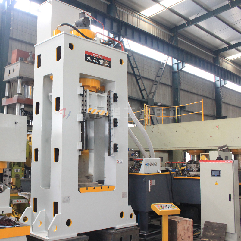 500噸油壓機在工作過程中齒輪震動怎么辦？